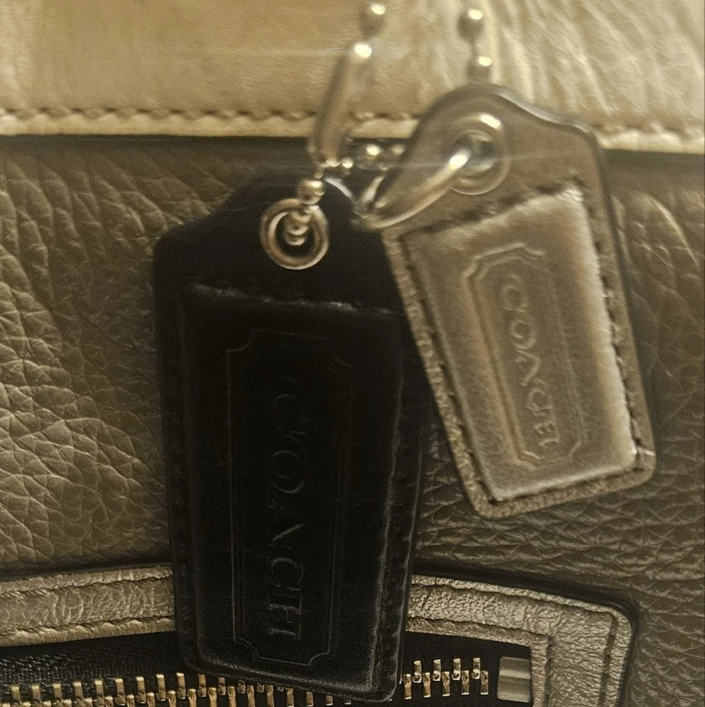 Coach Vintage Laura Spectator Handbag Grey & Ivory Pebbled Leather Bag Charms